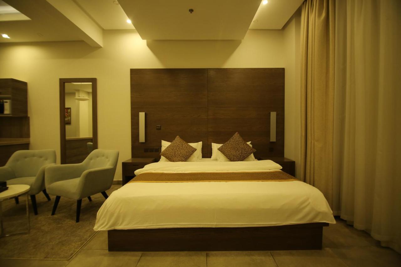 180° Executive - Al Malqa Aparthotel Riyadh